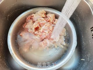 小雞燉蘑菇的做法步驟：6