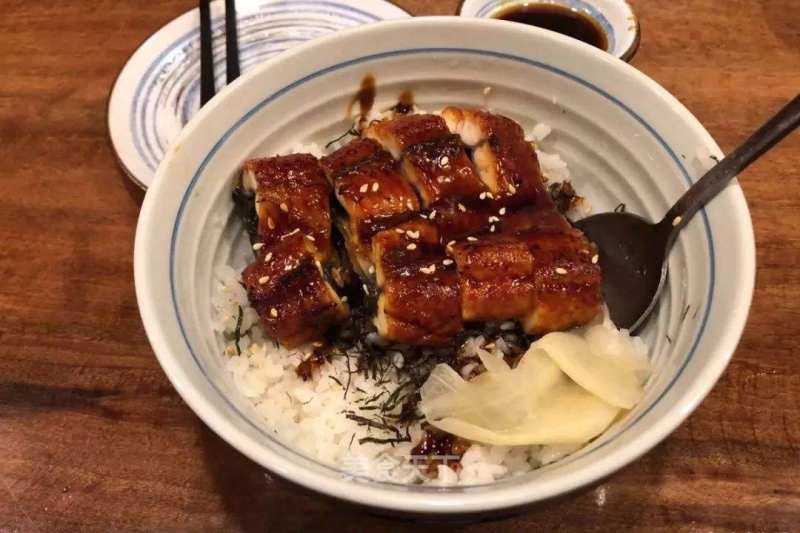 蒲燒鰻魚飯的做法