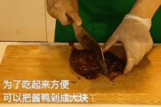 排隊N久才能買到的醬鴨，在家也能輕松做，好吃到連骨頭都不放過的做法步驟：5