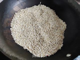 炒薏仁的做法步驟：2