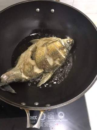 糖醋魚的做法步驟：2