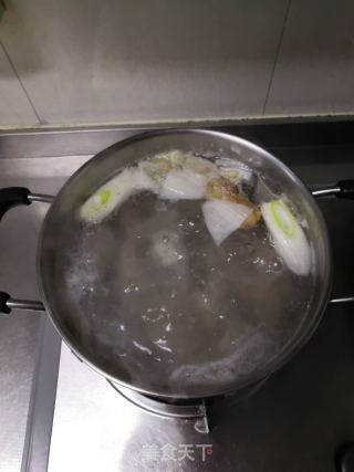 豬蹄燉山藥的做法步驟：6