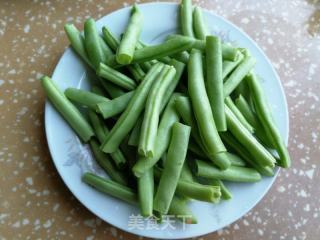 四季豆炒豬皮的做法步驟：6