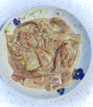 糖醋里脊的做法步驟：3