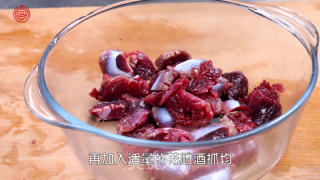 私房小菜一碟之【泡椒鴨胗】的做法步驟：2