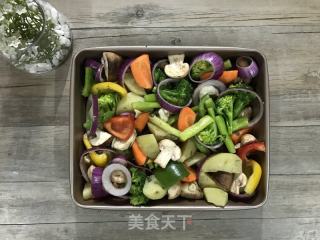 迷迭香雜蔬烤法式羊排的做法步驟：5