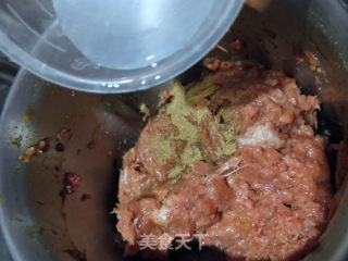 自制牛肉香腸的做法步驟：4
