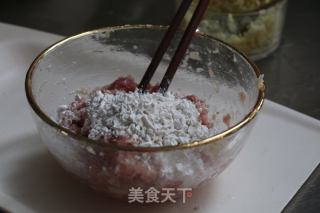 西紅柿肉丸豆腐湯的做法步驟：2