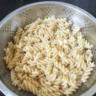 雞蛋炒意面的做法步驟：3