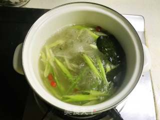 正宗泰式冬陰功湯的做法步驟：5