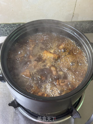 排骨燜鮑魚的做法步驟：8