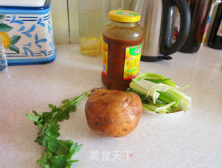 東北風(fēng)味土豆泥的做法步驟：1