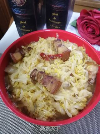 紅燒肉燉酸菜的做法步驟：9