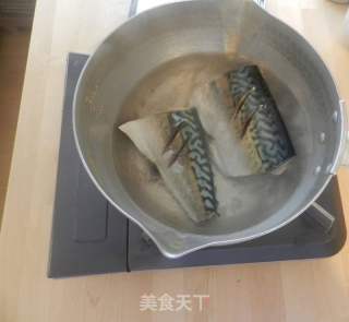 青花魚味噌煮的做法步驟：4
