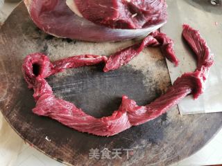 風(fēng)吹手撕牛肉干的做法步驟：3