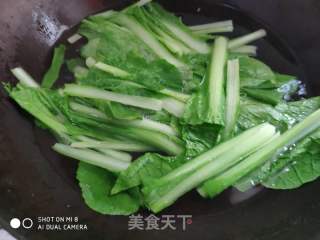 小白菜丸子湯的做法步驟：2