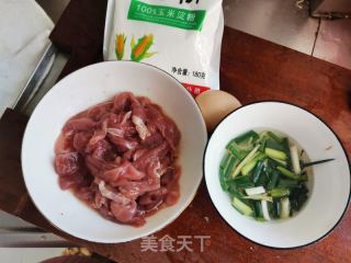糖醋里脊的做法步驟：1