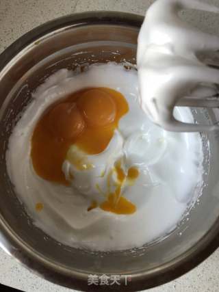 韓國草莓蛋糕的做法步驟：4