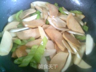 青椒茭白炒圓素雞的做法步驟：9