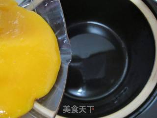 芒果醬的做法步驟：3