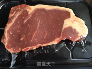 香煎原切牛排的做法步驟：1