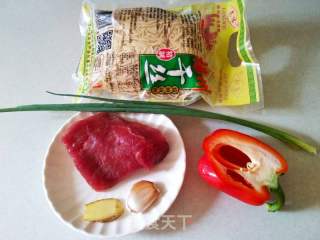 揚州干絲炒肉絲的做法步驟：1