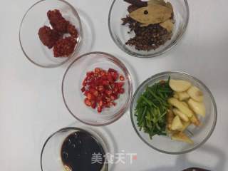 貴州辣子雞的做法步驟：1