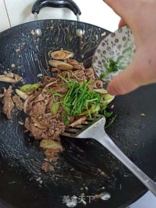 蔥爆羊肉的做法步驟：12
