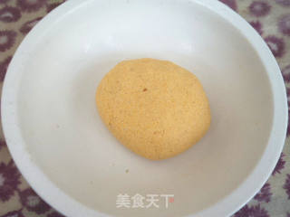 貼餅子燉小黃魚的做法步驟：4