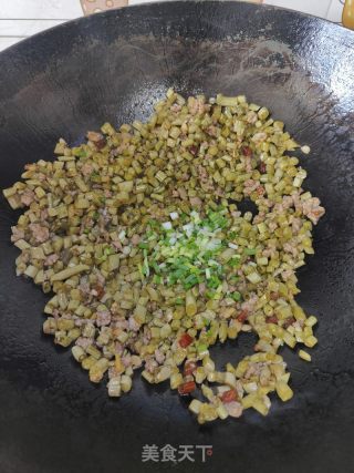 肉末酸豆角的做法步驟：10