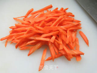 五花肉胡蘿卜咖喱湯面的做法步驟：3