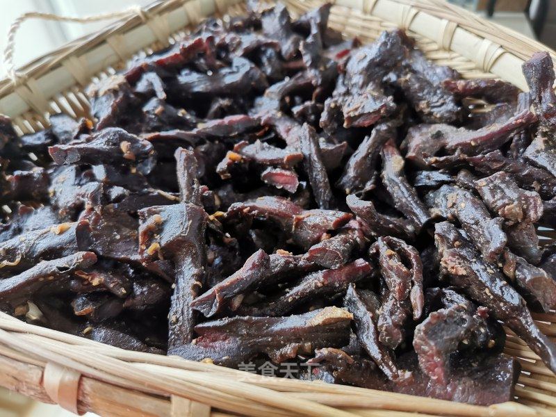 風(fēng)吹手撕牛肉干的做法