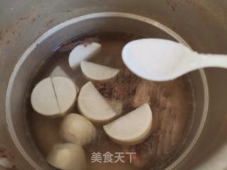 龍骨燉白蘿卜的做法步驟：3