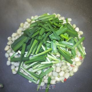 韭菜炒蠶豆的做法步驟：9