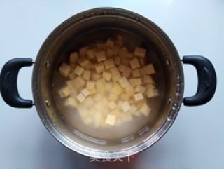 蜜豆桂花年糕湯的做法步驟：3