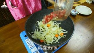 韓式牛肉卷炒豆芽的做法步驟：10