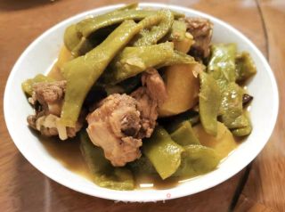 排骨燜東北扁豆的做法步驟：10
