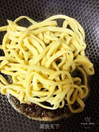 黑椒牛排意面套餐的做法步驟：6