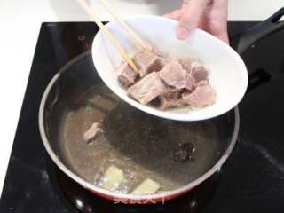 （情人節(jié)食譜）法式紅燴牛腩的做法步驟：4