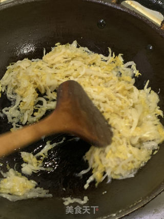 酸菜燉排骨的做法步驟：2