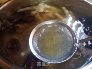 山藥雞腳響螺湯的做法步驟：8