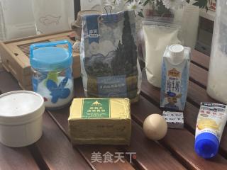 早餐必備，松軟香甜超好吃的奶香排包！的做法步驟：1