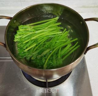 白灼茼蒿的做法步驟：5