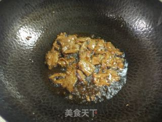 東北野山珍~肉炒刺老芽的做法步驟：5