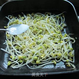 豆香黃豆芽的做法步驟：4