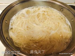 蝦仁意大利面的做法步驟：2