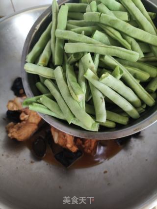 四季豆醬燜龍骨的做法步驟：8