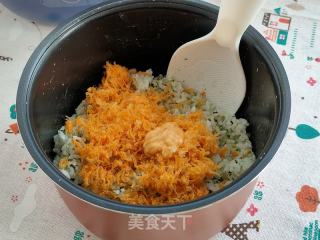 海苔肉松飯團的做法步驟：6