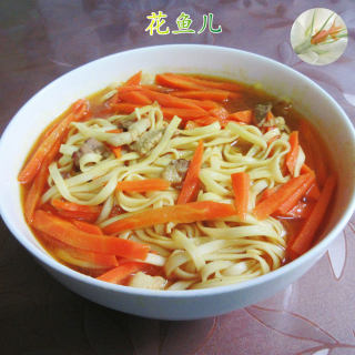 五花肉胡蘿卜咖喱湯面