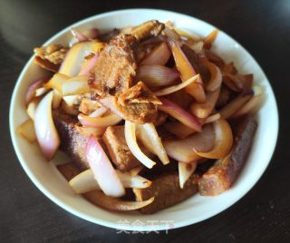 洋蔥炒回鍋肉的做法步驟：7
